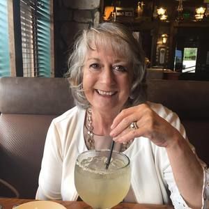 Meet your Posher, Debbie